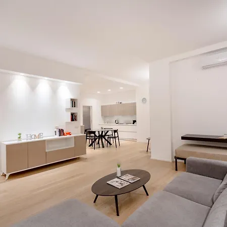Station Apartment Bari
